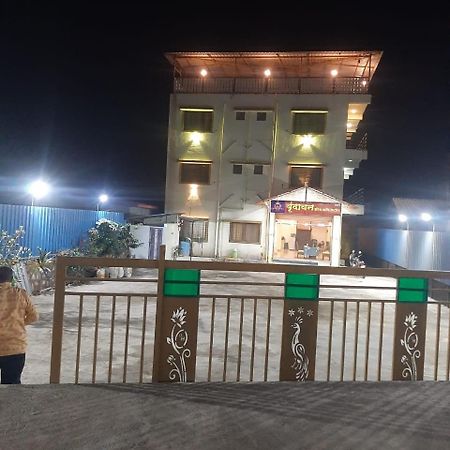 Blue Bell Homestay Lonavala Luaran gambar