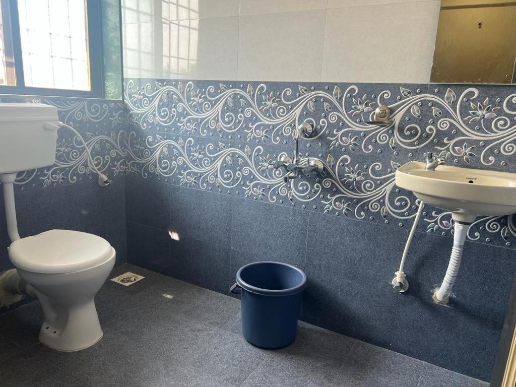 Blue Bell Homestay Lonavala Luaran gambar