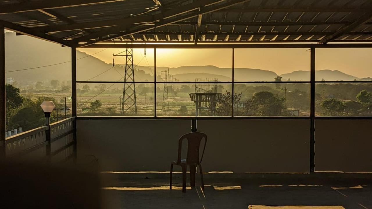 Blue Bell Homestay Lonavala Luaran gambar